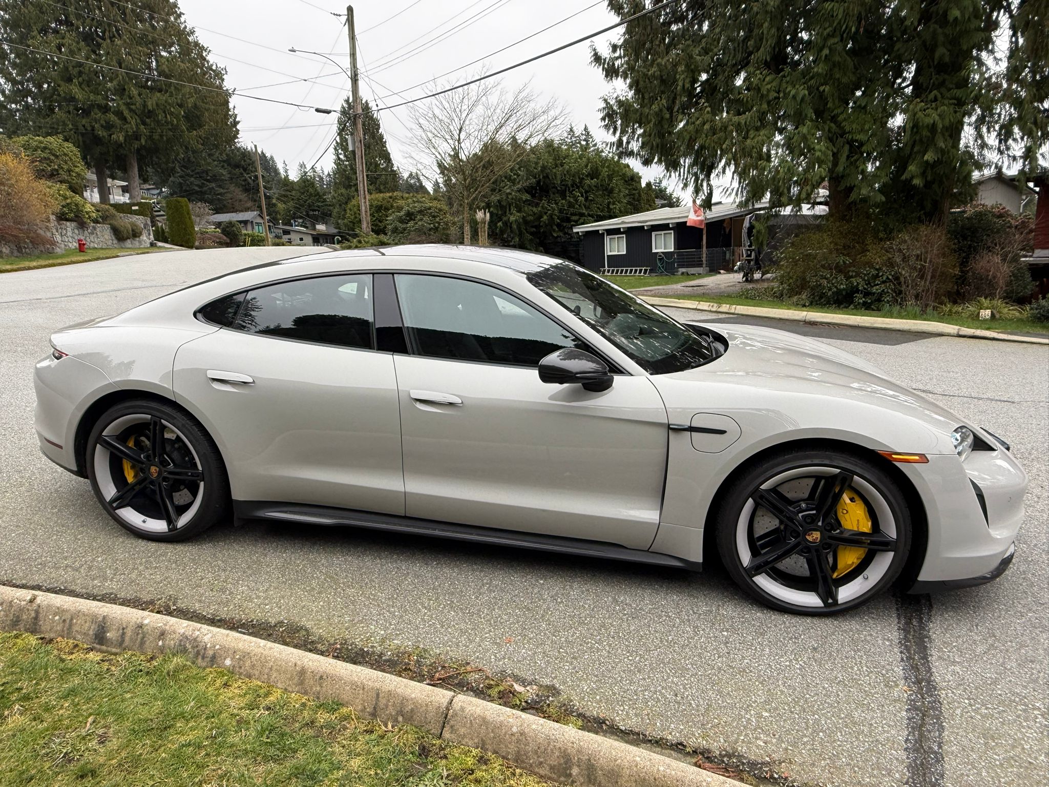 2021 Porsche Taycan Turbo S AWD