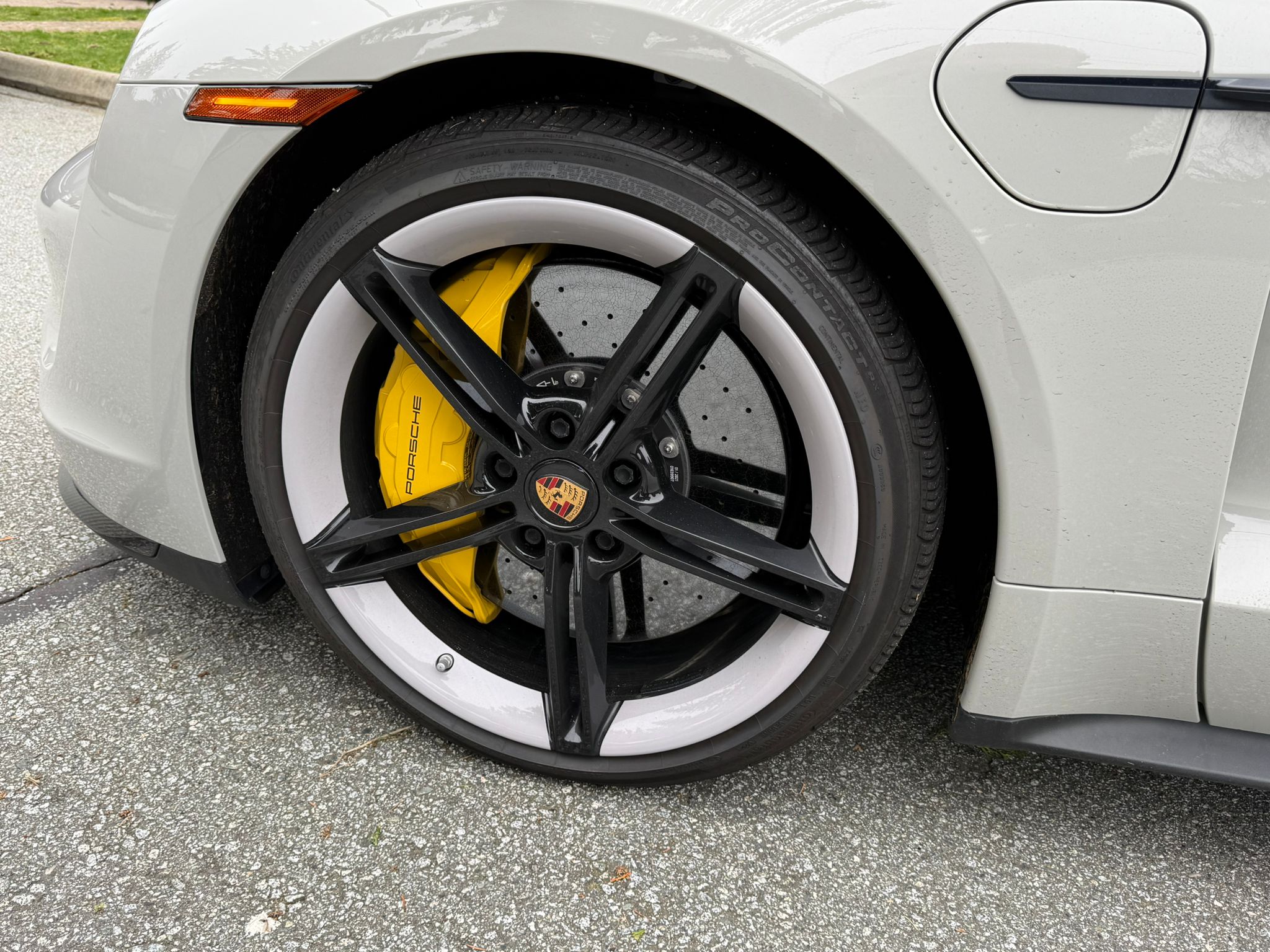 2021 Porsche Taycan Turbo S AWD