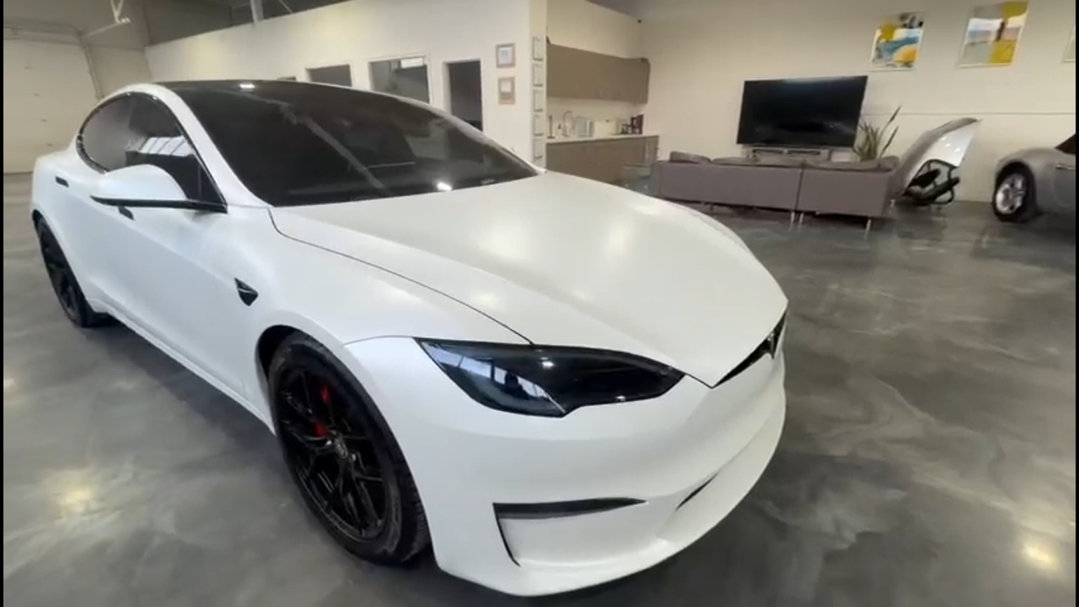 2023 Tesla Model S Plaid