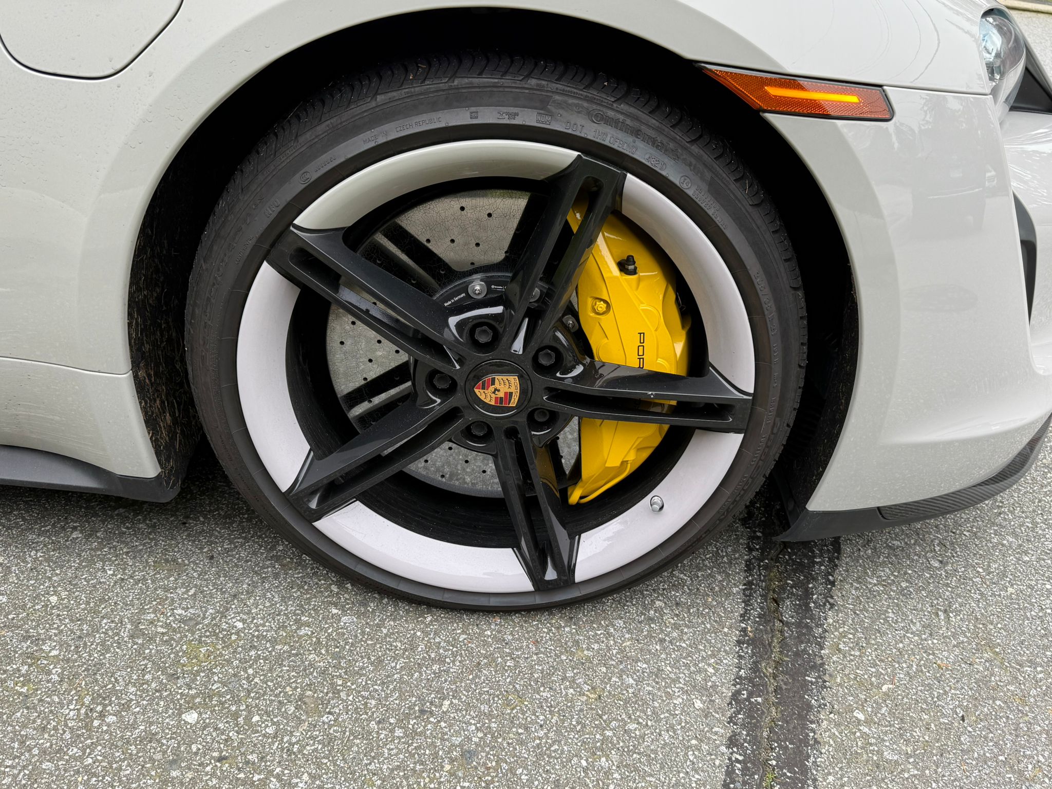 2021 Porsche Taycan Turbo S AWD