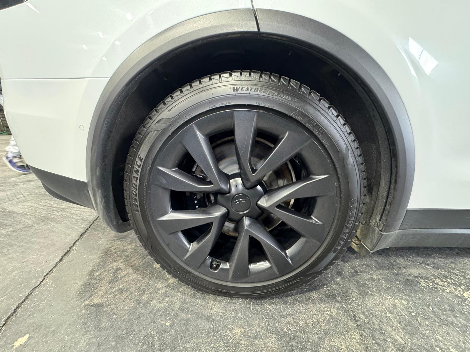 2022﻿ ﻿Tesla﻿ ﻿Model X﻿ ﻿PLAID﻿