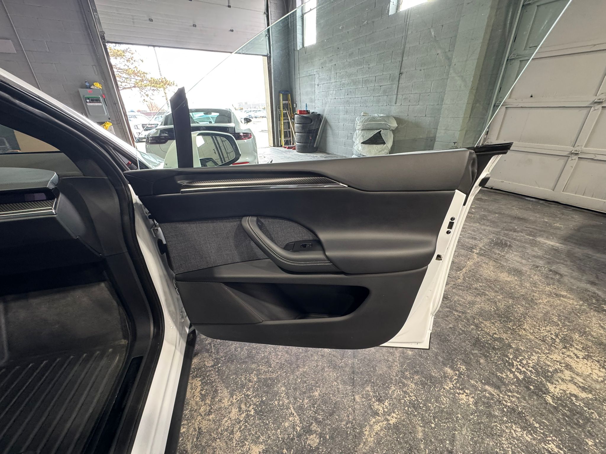2022﻿ ﻿Tesla﻿ ﻿Model X﻿ ﻿PLAID﻿
