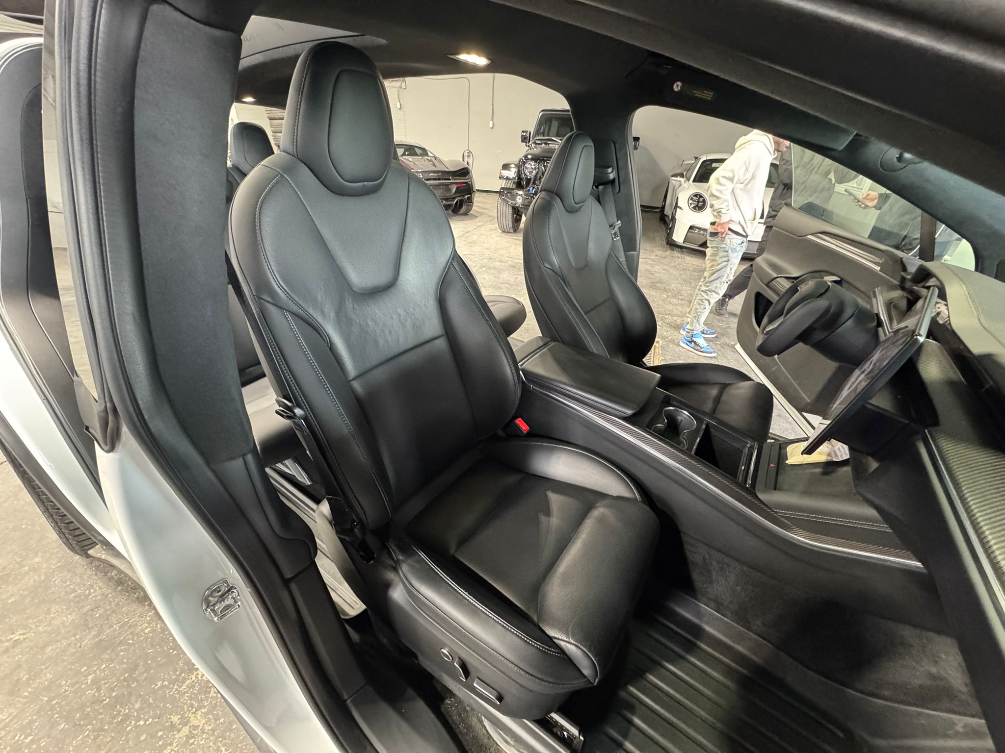 2022﻿ ﻿Tesla﻿ ﻿Model X﻿ ﻿PLAID﻿