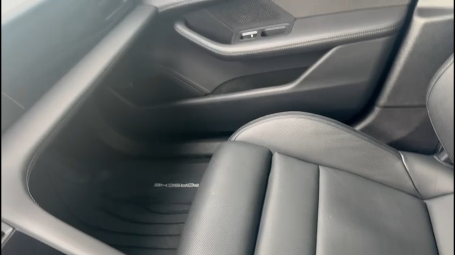 2023 Porsche Taycan GTS