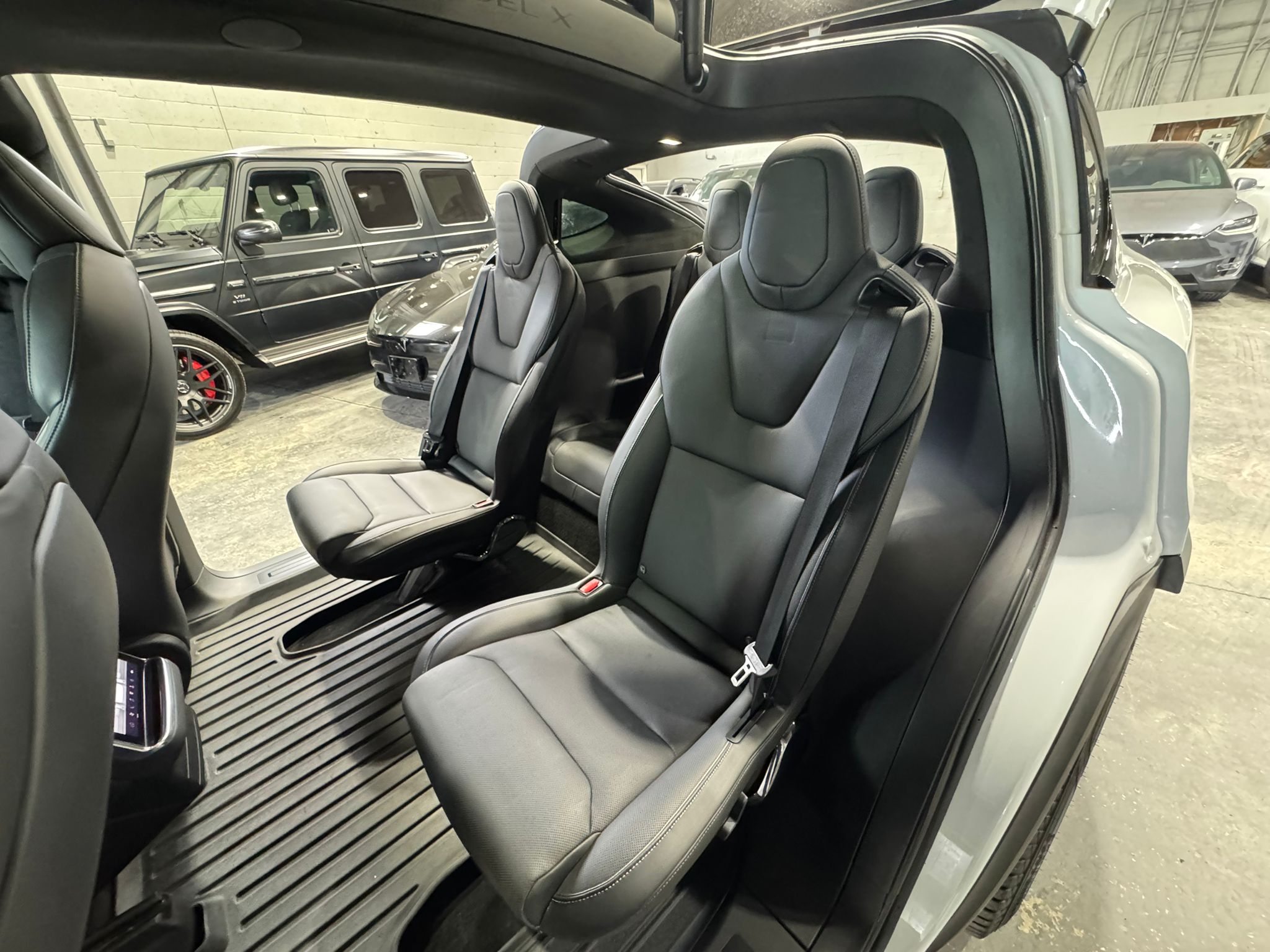 2022﻿ ﻿Tesla﻿ ﻿Model X﻿ ﻿PLAID﻿