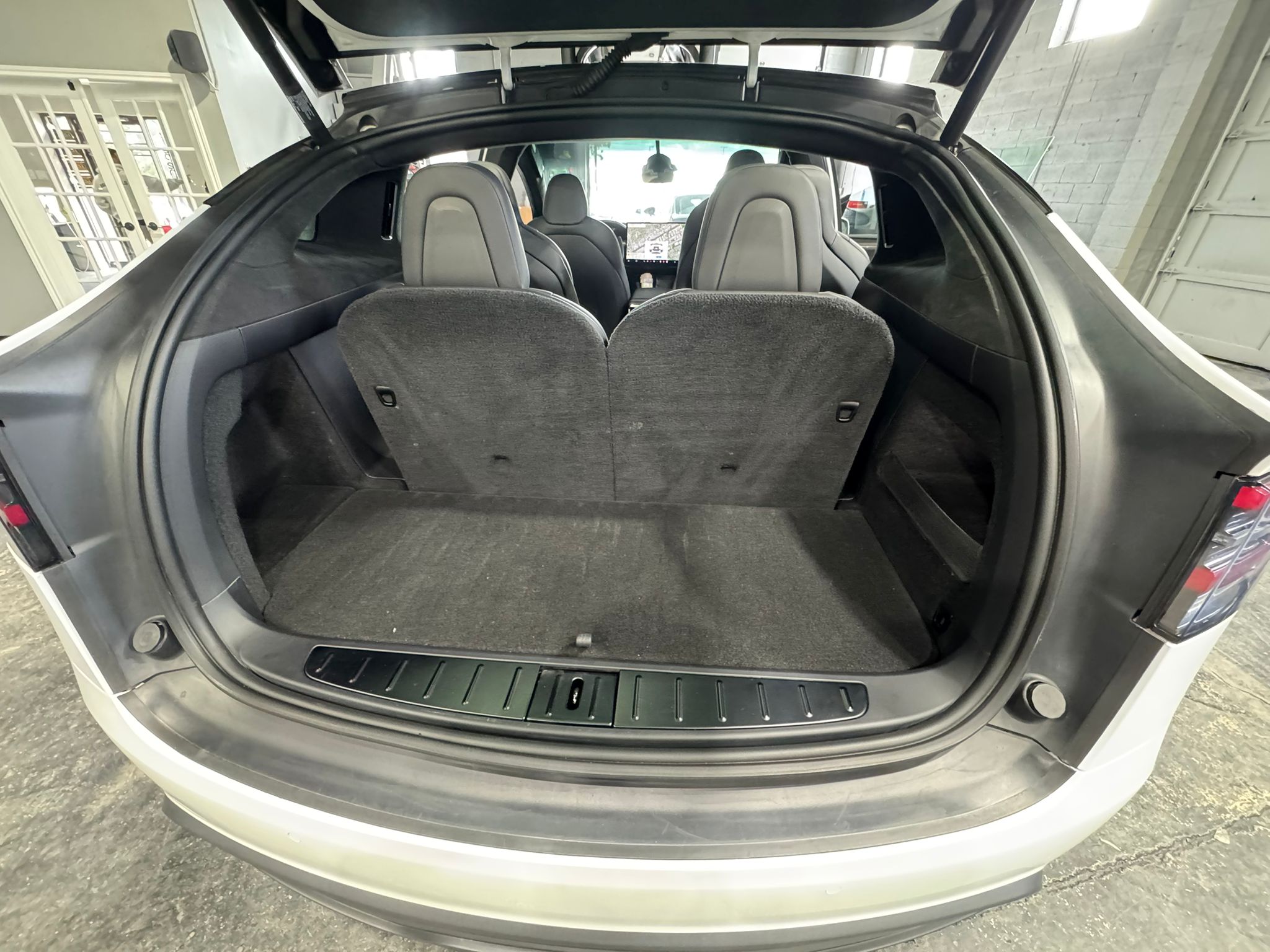 2022﻿ ﻿Tesla﻿ ﻿Model X﻿ ﻿PLAID﻿