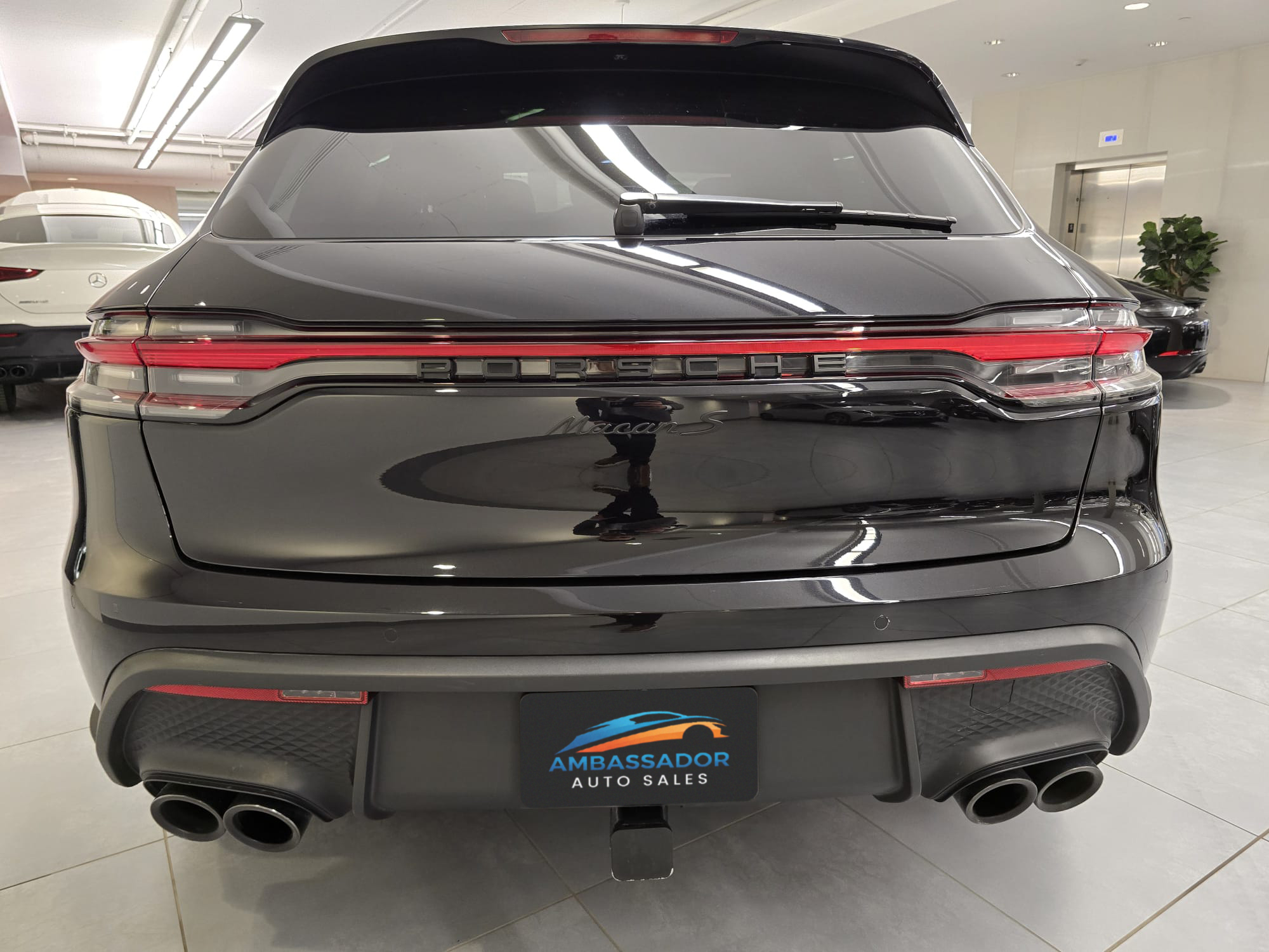 2025 Porsche Macan S AWD