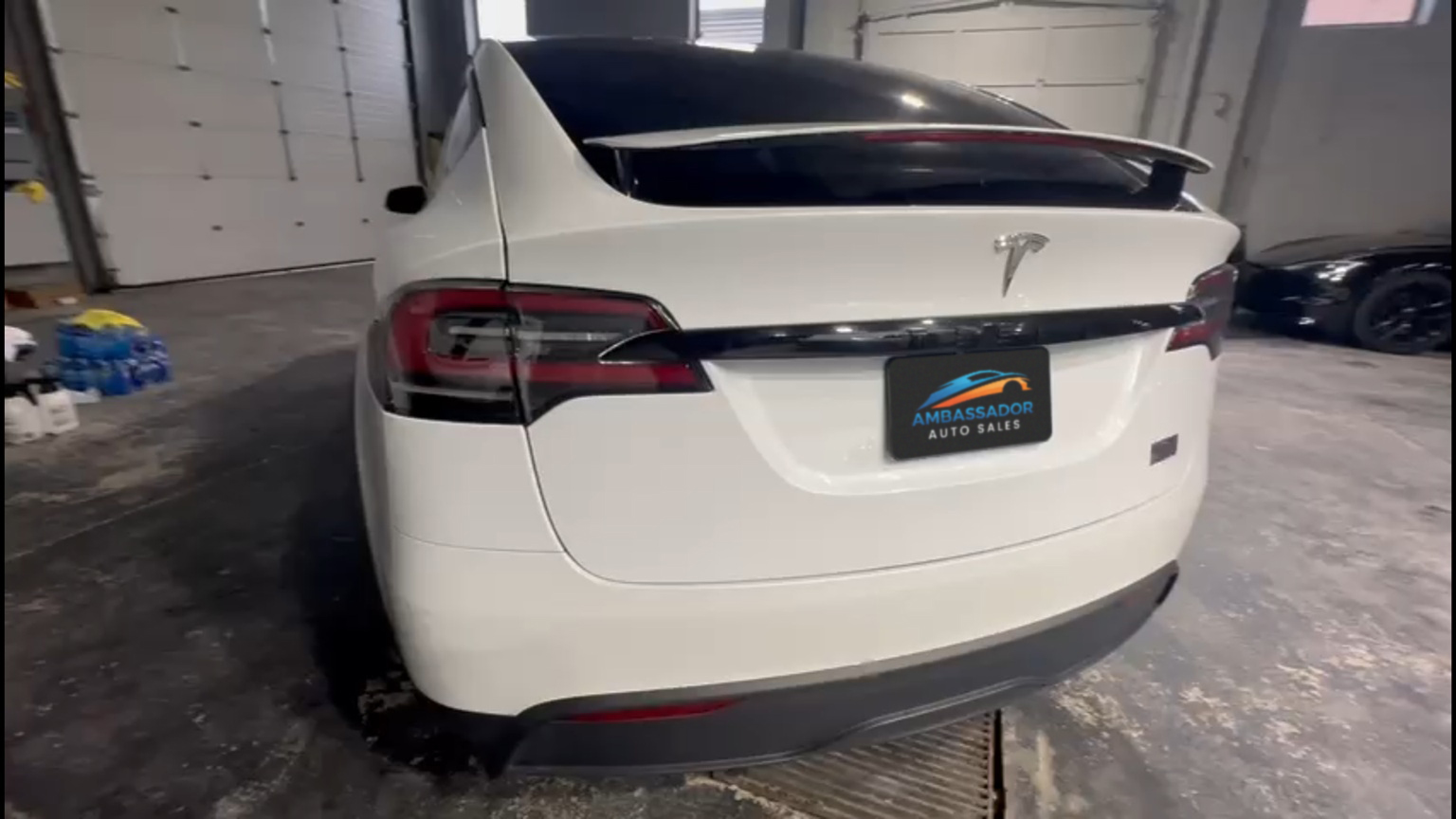2022﻿ ﻿Tesla﻿ ﻿Model X﻿ ﻿PLAID﻿