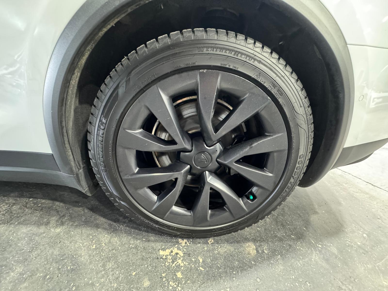 2022﻿ ﻿Tesla﻿ ﻿Model X﻿ ﻿PLAID﻿