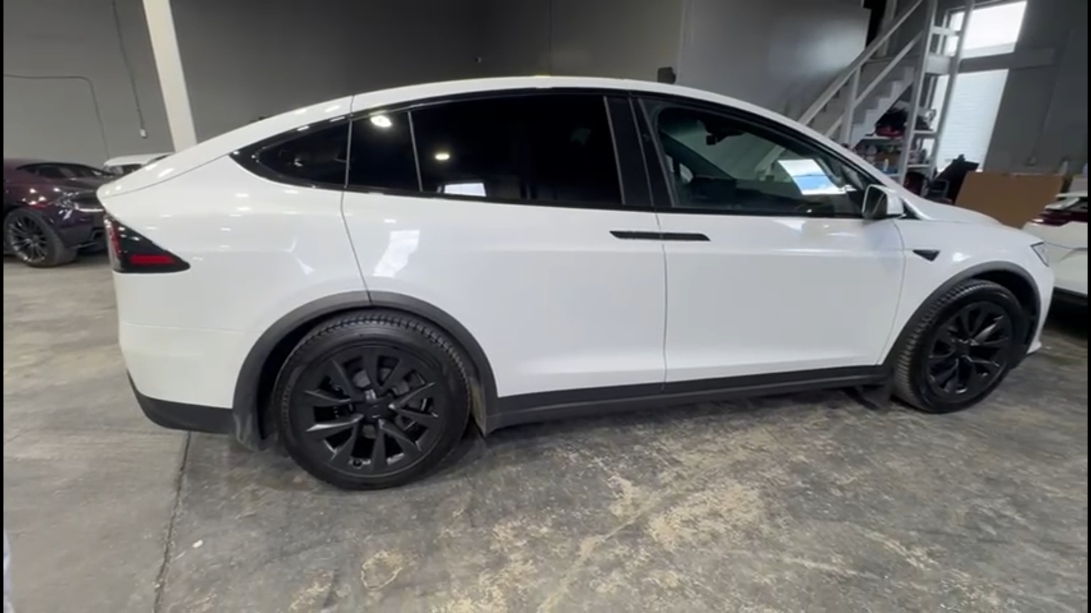 2022﻿ ﻿Tesla﻿ ﻿Model X﻿ ﻿PLAID﻿