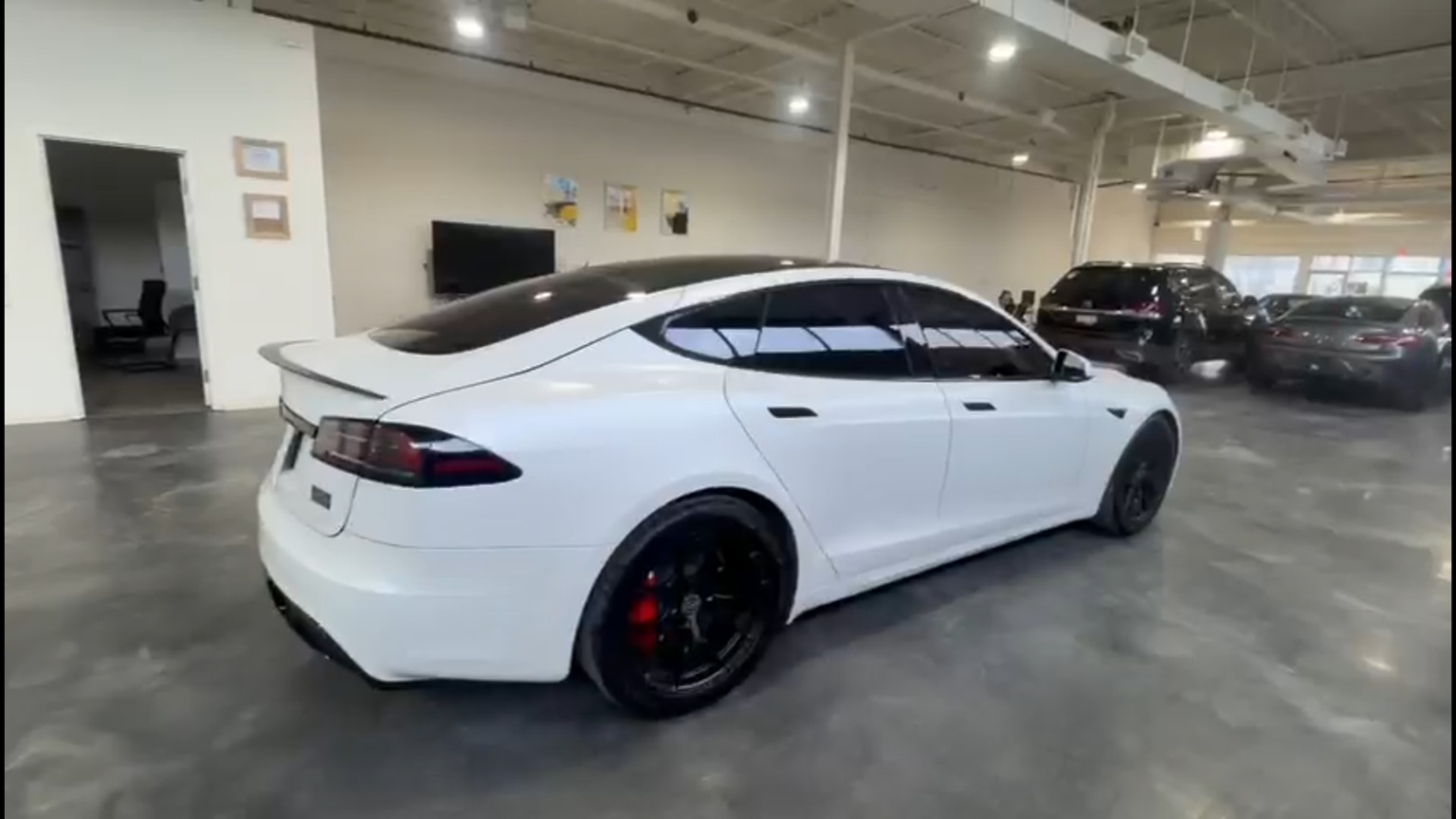 2023 Tesla Model S Plaid